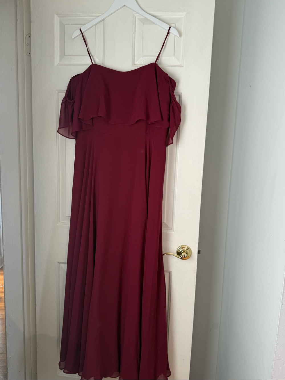 Elegant Burgundy Off-Shoulder Floor Length Formal Dress